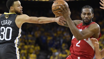 欧亿体育投注-🤖7年前的今天：莱昂纳德被交易至猛龙 随后为球队夺得队史首冠