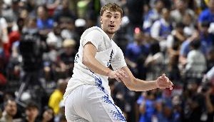 库班：得到弗拉格很幸运 这让我们在交易东契奇后重新看到了希望